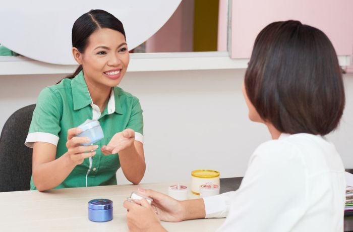 Apa yang Terjadi Setelah Kosmetik Beredar? Mengenal Post-Market Surveillance