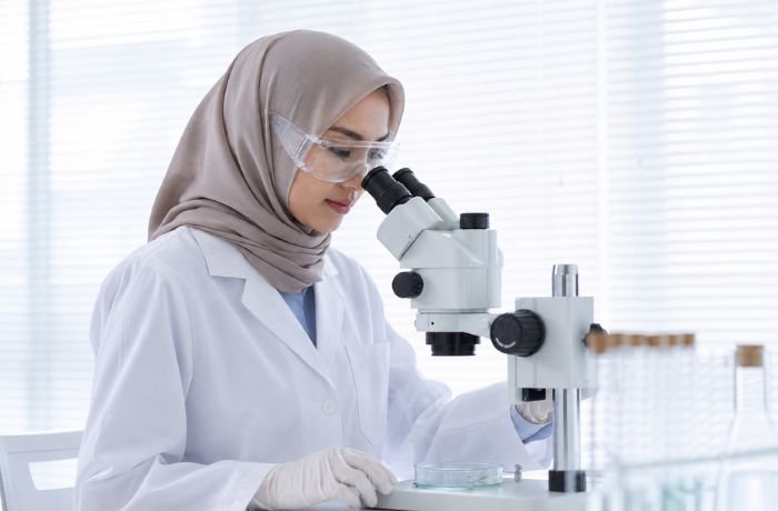 Kenapa Produk Kosmetik Tidak Bisa Menjanjikan Hasil Permanen?
