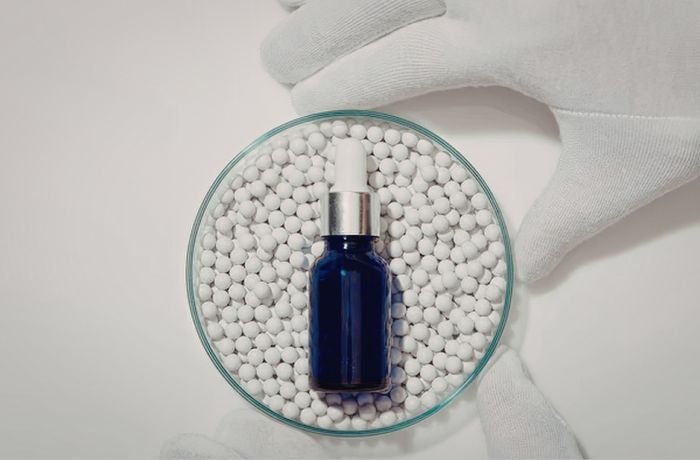 Uji Kompatibilitas Kemasan: Mengapa Interaksi Produk dan Wadah Perlu Diuji?